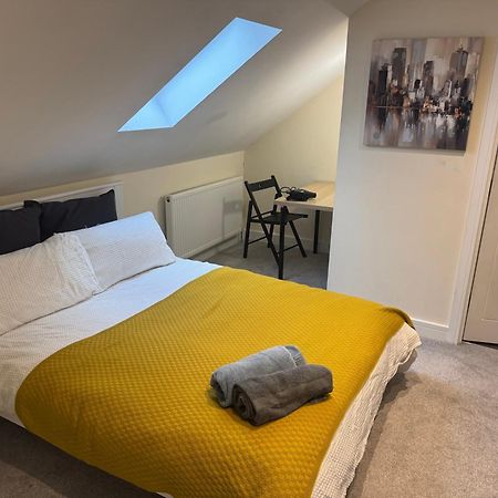 Bath Rd Villa ケインシャム エクステリア 写真