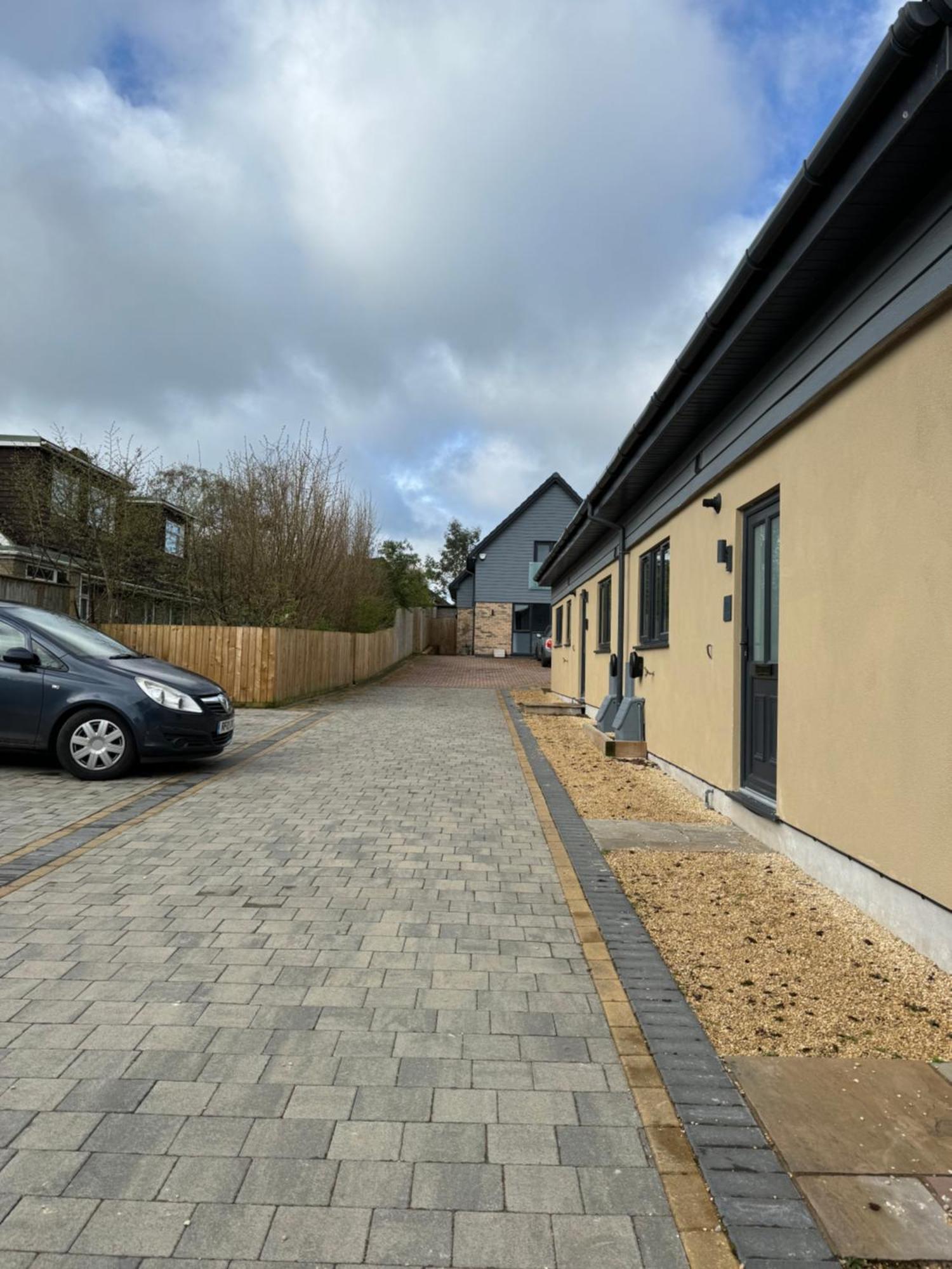 Bath Rd Villa ケインシャム エクステリア 写真