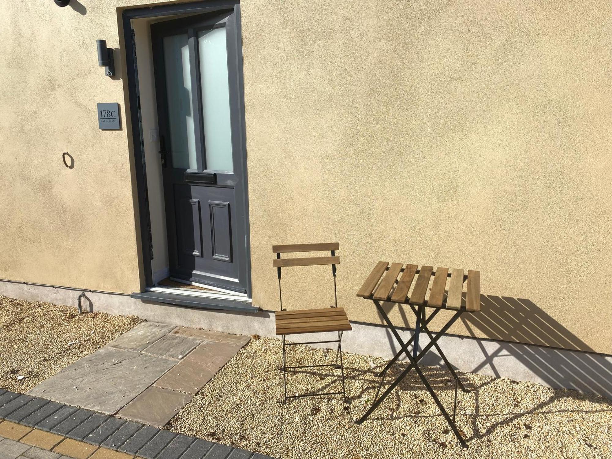 Bath Rd Villa ケインシャム エクステリア 写真