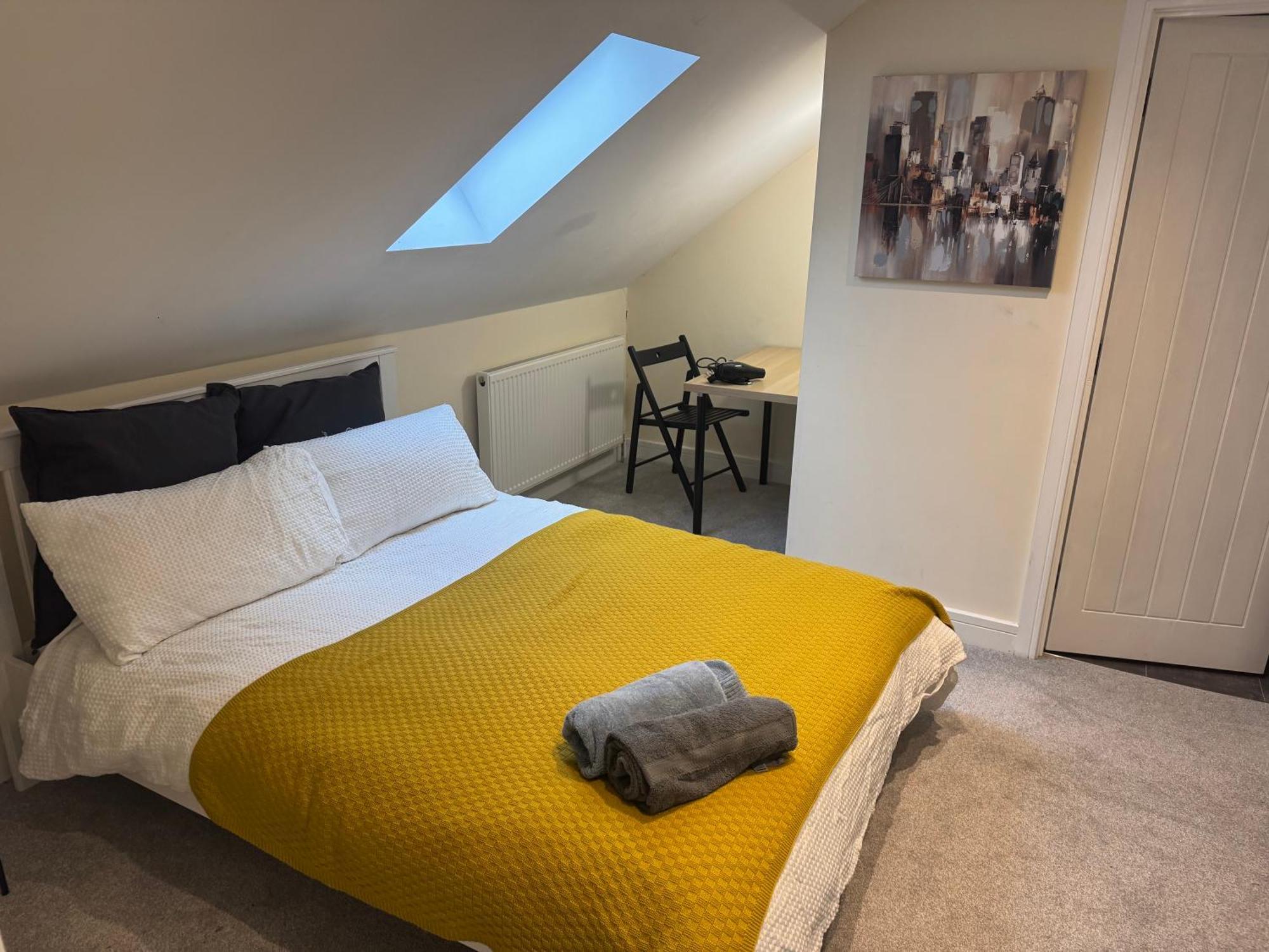Bath Rd Villa ケインシャム エクステリア 写真