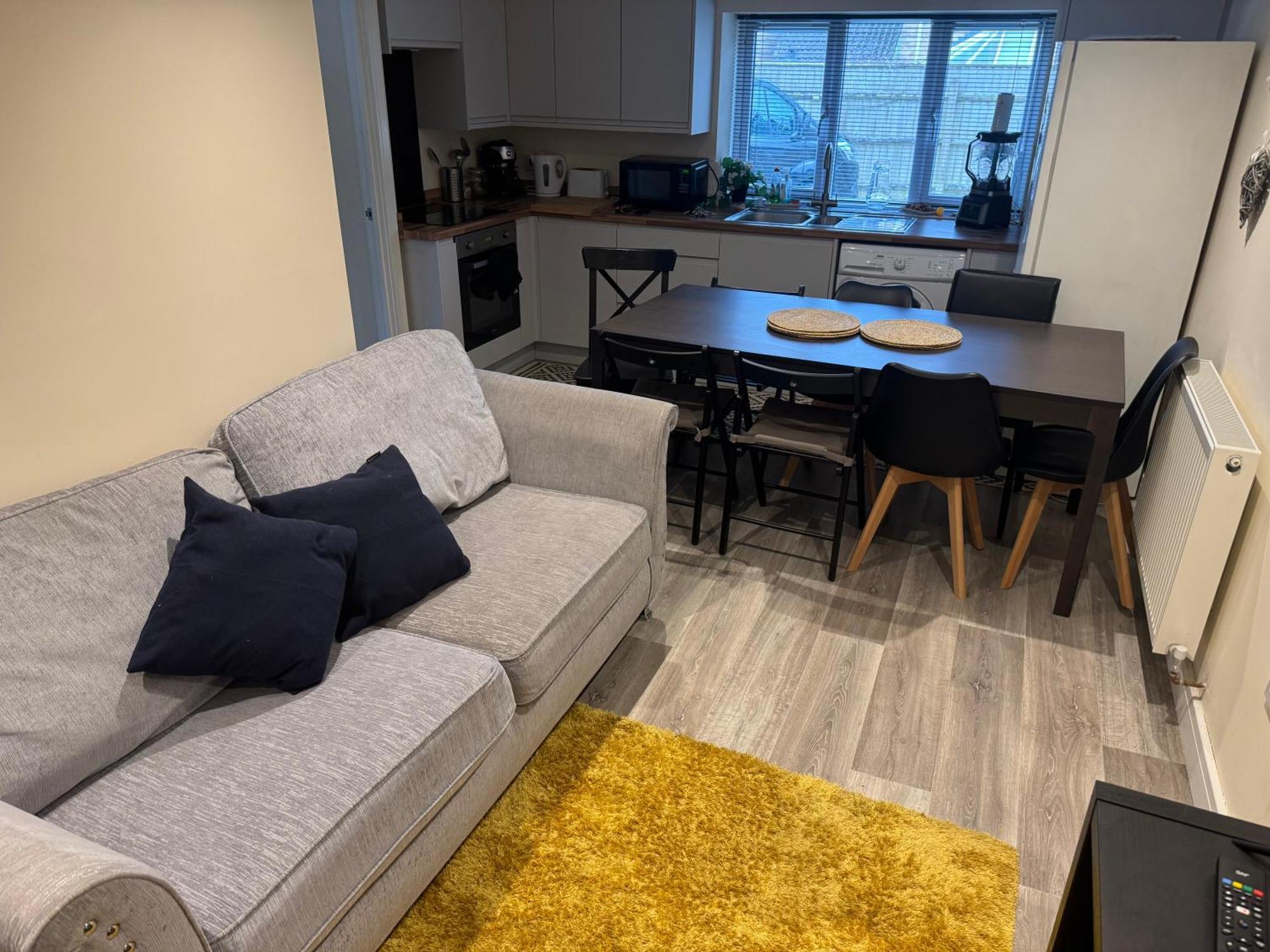 Bath Rd Villa ケインシャム エクステリア 写真